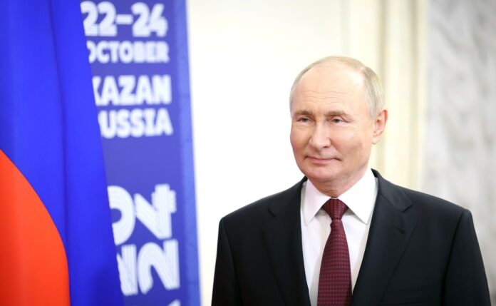 Россия. Кремль. Путин. 25 лет во главе России! Президент России Владимир Путин остаётся одной из ключевых политических фигур XXI века