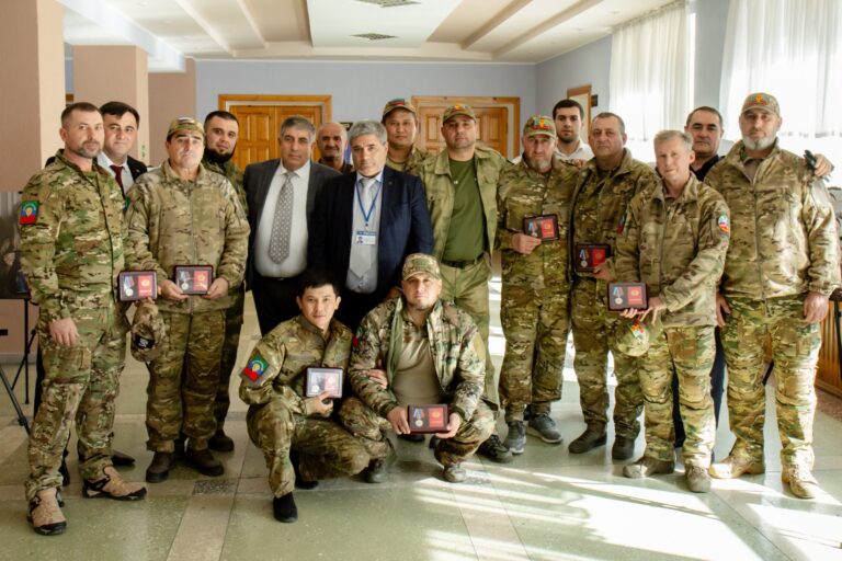 Делегация ДГПУ им. Р. Гамзатова встретилась с Батальоном "Каспий". Фото: пресс-служба ДГПУ им. Р. Гамзатова