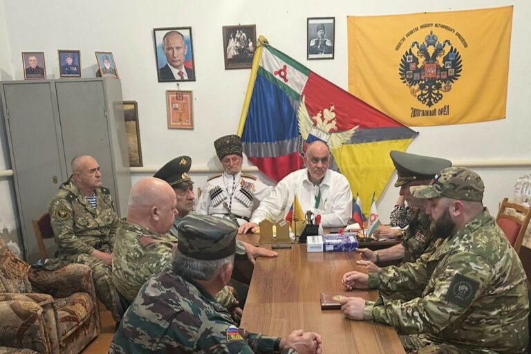 Ахмед Котиев встретился с региональным отделением Федерации Союза казаков России. Фото: пресс-служба Интернационального батальона "Эрзи"